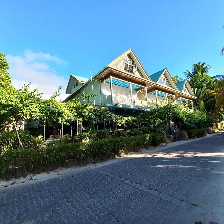 Moonlight Beach Villa-3